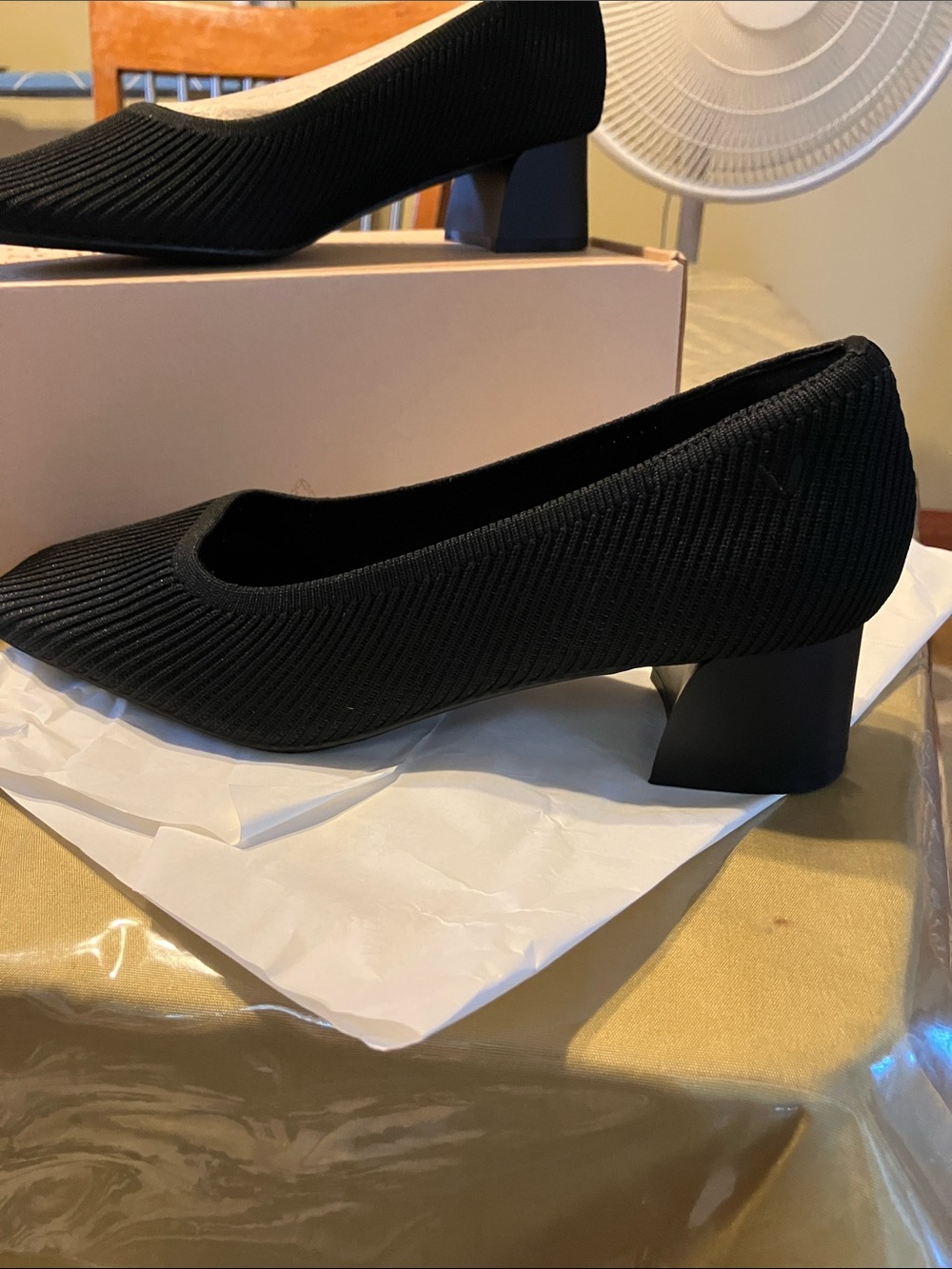 Women’s Black Knit Block Heel Pumps - Picture 2 of 3